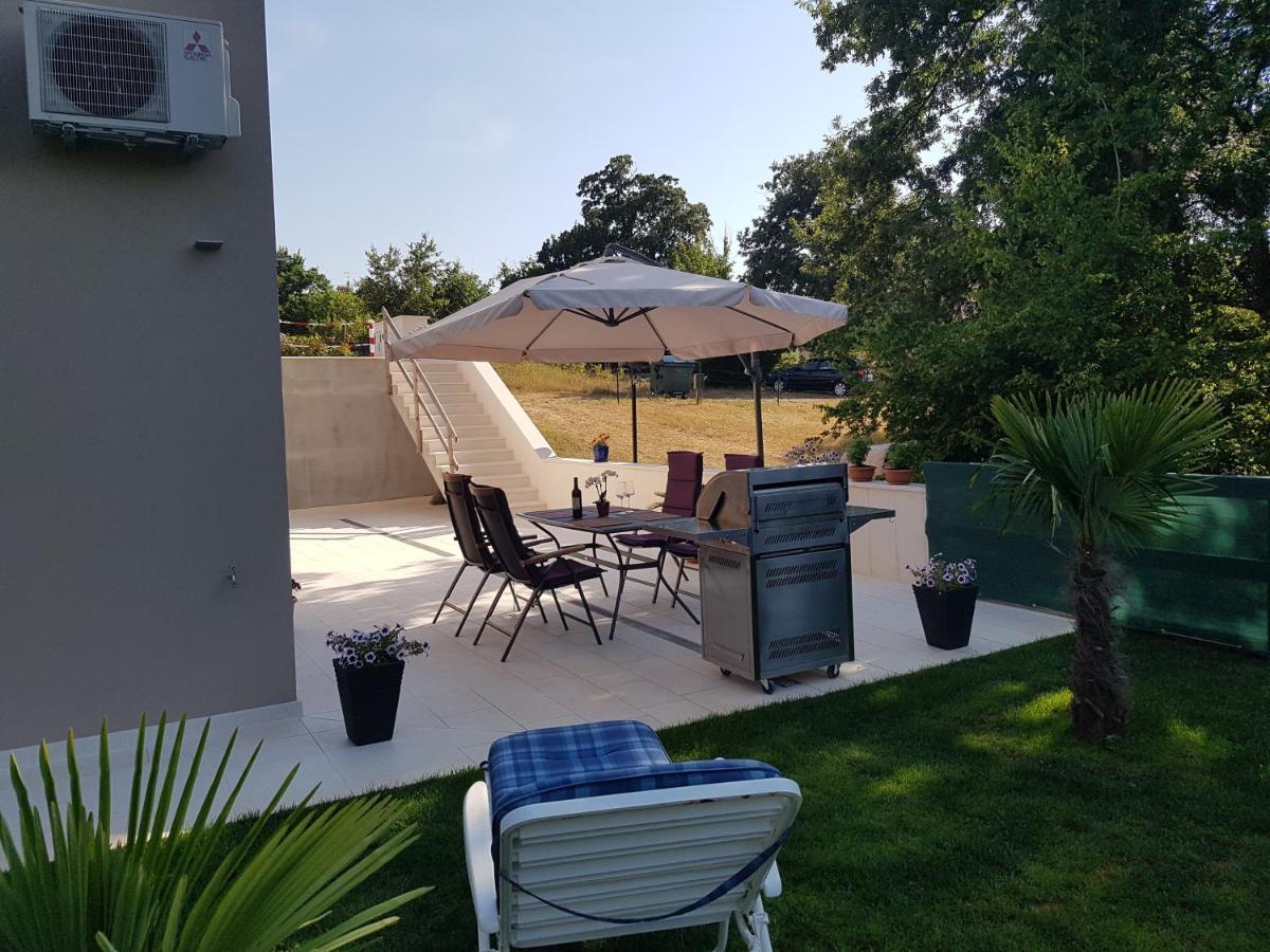Zagar Apartment Пореч Екстериор снимка