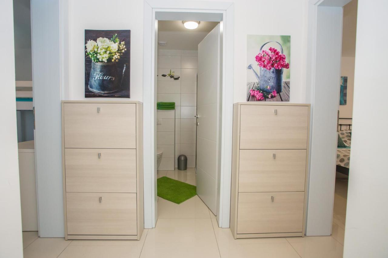Zagar Apartment Пореч Екстериор снимка
