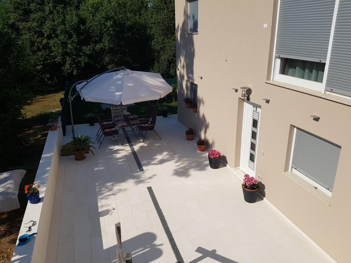 Zagar Apartment Пореч Екстериор снимка