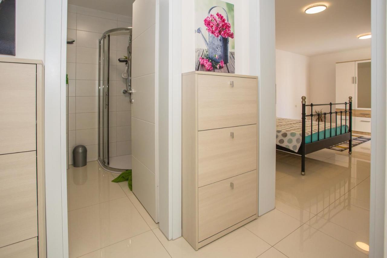 Zagar Apartment Пореч Екстериор снимка