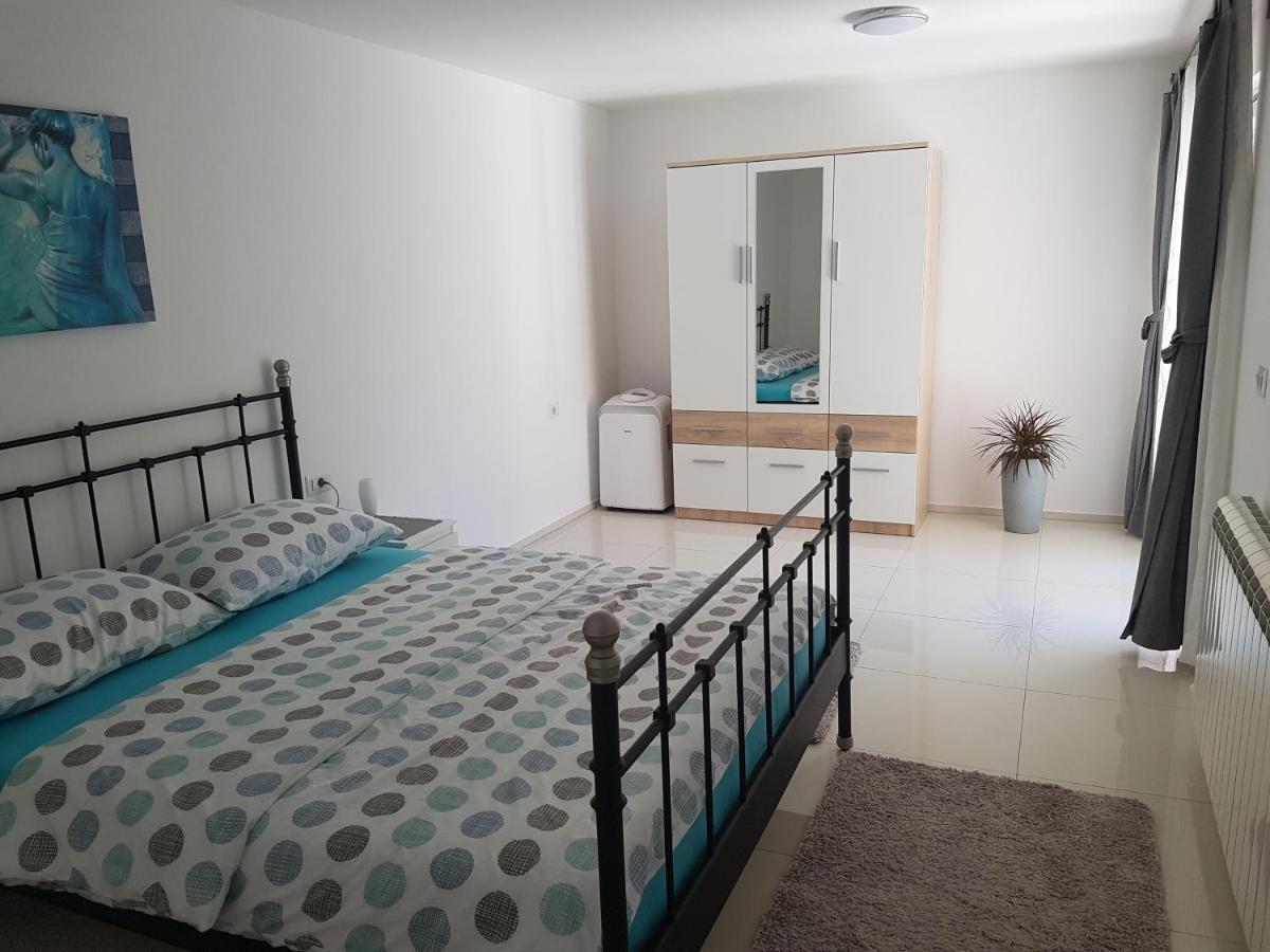 Zagar Apartment Пореч Екстериор снимка